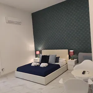  Bed and breakfast Domus Luigi Leone Ii Italia